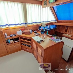 Trawler Yachts (1991) - Image 8