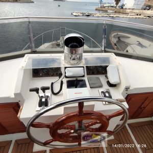 Trawler Yachts (1991) - Image 20