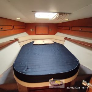 Fairline 36 Sedan (1987) - Image 10