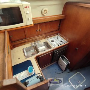 Fairline 36 Sedan (1987) - Image 14