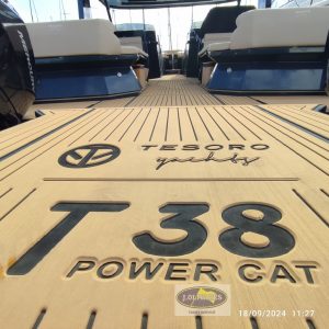 Tesoro Yachts T38 Power Cat (2023 1 año de garantía) - Imagen 17
